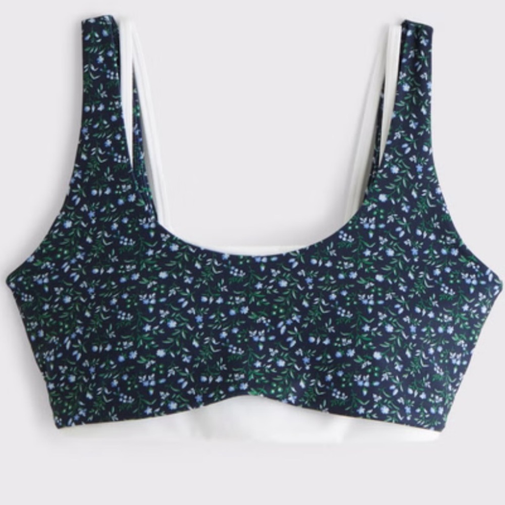 NWT Abercrombie & Fitch | YPB Curve Love Sweetheart Sports Bra | Size M